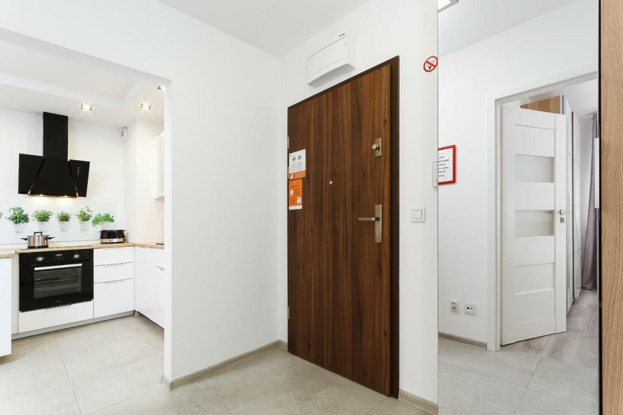 Apartments Claro II By Noclegi Renters คราคูฟ ภายนอก รูปภาพ